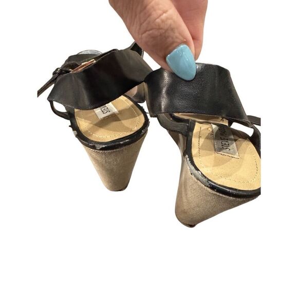 Steve Madden strappy platform sandal (10) - Picture 6 of 14